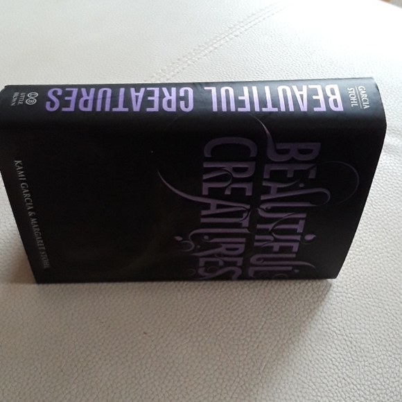 🔥HOT🔥Beautiful Creatures Hardcover New! - Picture 3 of 4